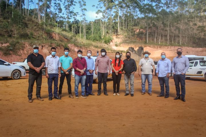 Vereadores visitam futuro Centro de Distribuição de Revsol no Caparaó Vereadores visitam futuro Centro de Distribuição de Revsol no Caparaó