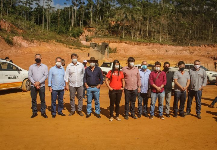 Vereadores visitam futuro Centro de Distribuição de Revsol no Caparaó Vereadores visitam futuro Centro de Distribuição de Revsol no Caparaó