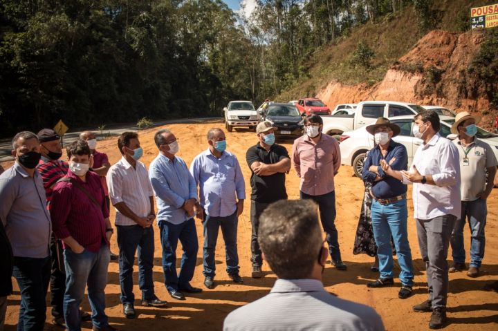 Vereadores visitam futuro Centro de Distribuição de Revsol no Caparaó Vereadores visitam futuro Centro de Distribuição de Revsol no Caparaó