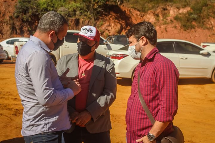 Vereadores visitam futuro Centro de Distribuição de Revsol no Caparaó Vereadores visitam futuro Centro de Distribuição de Revsol no Caparaó