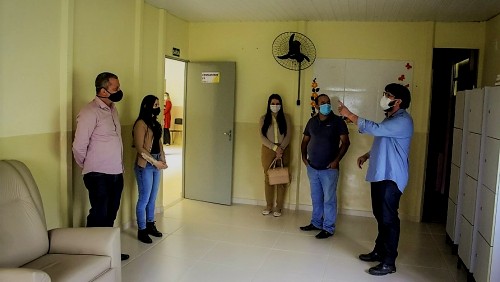 Vereadores acompanham entrega do Centro Municipal de Psicologia de Ibatiba Vereadores acompanham entrega do Centro Municipal de Psicologia de Ibatiba