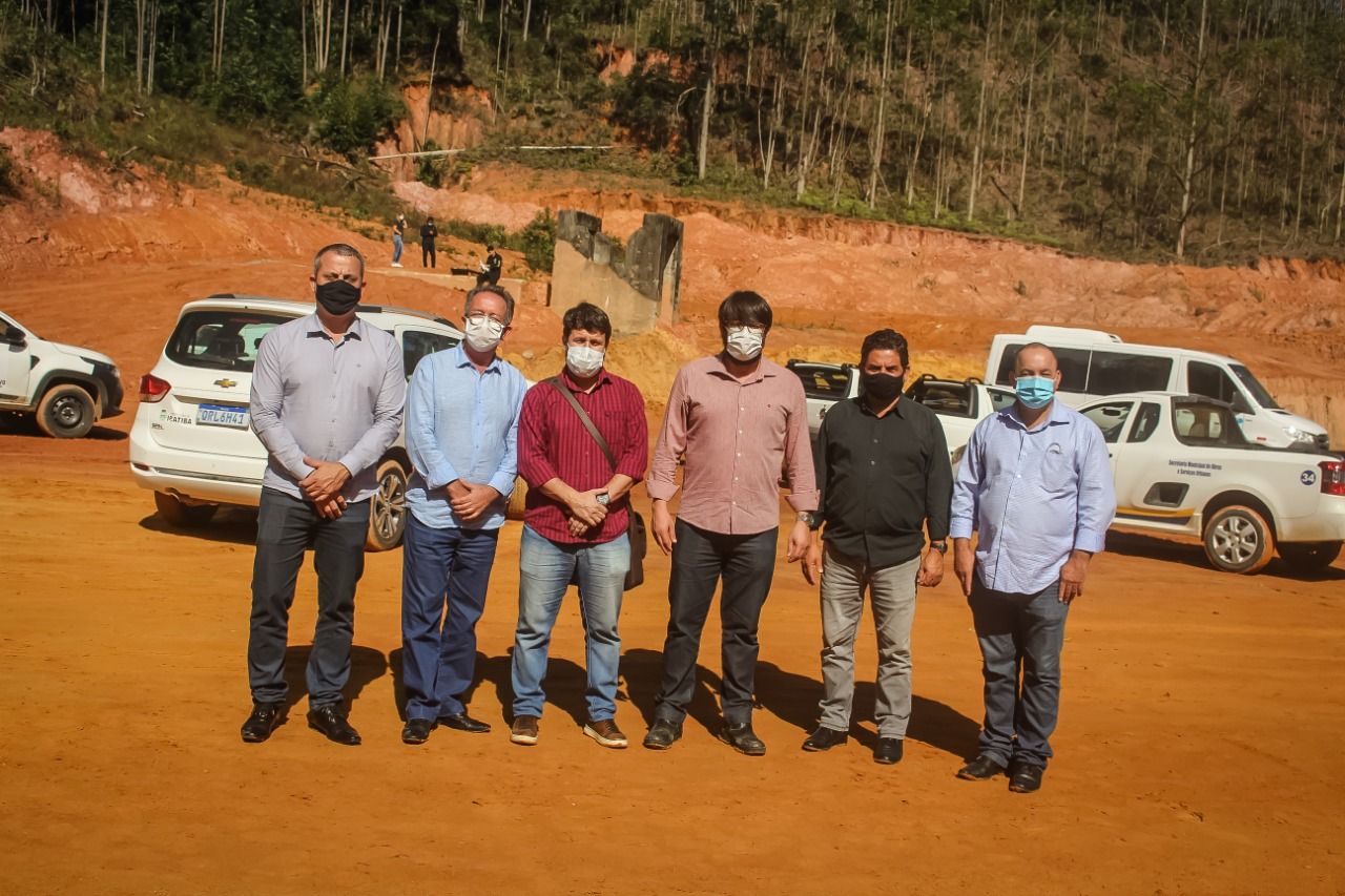 Vereadores visitam futuro Centro de Distribuição de Revsol no Caparaó Vereadores visitam futuro Centro de Distribuição de Revsol no Caparaó