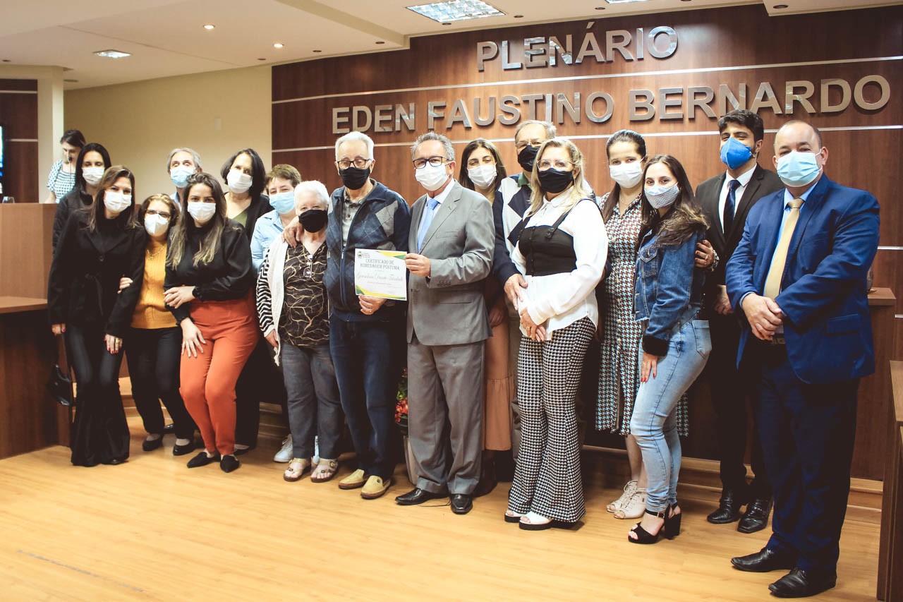 Sessão Solene homenageia Doutrina Espírita Sessão Solene homenageia Doutrina Espírita