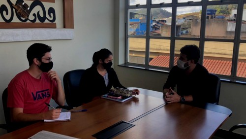 Crianças no Poder: Projeto idealiza um parlamento com os pequenos para educar Crianças no Poder: Projeto idealiza um parlamento com os pequenos para educar