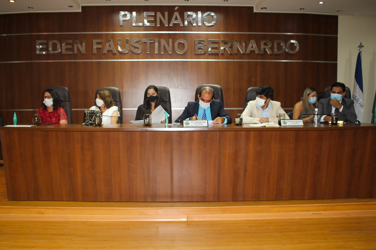 Câmara homenageia lideranças evangélicas com a Medalha Pastor Jotalino Lopes da Silva Câmara homenageia lideranças evangélicas com a Medalha Pastor Jotalino Lopes da Silva