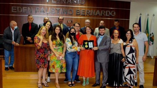 Medalha Ledson Martins Figueiredo homenageia profissionais da Educação