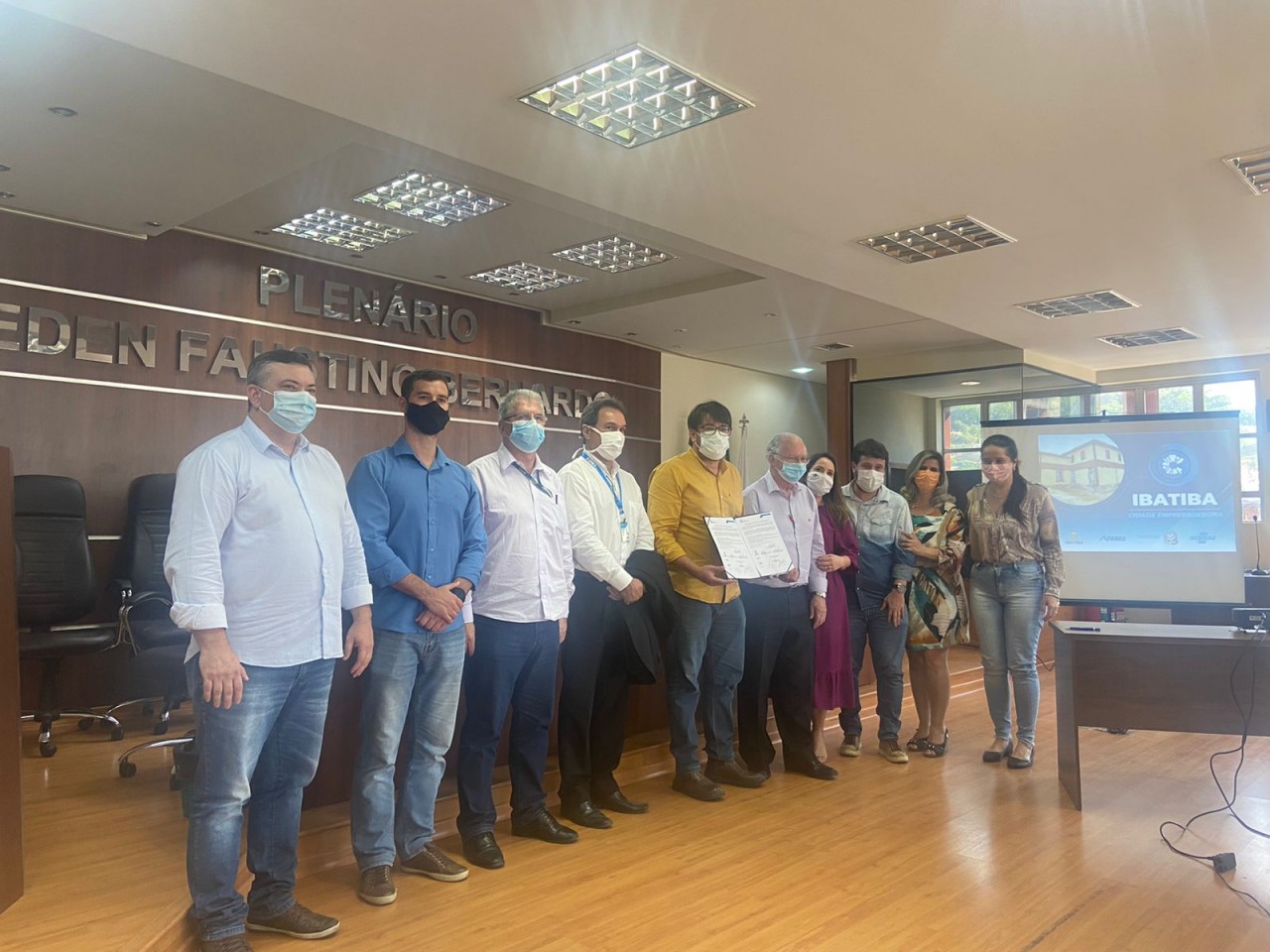 Ibatiba assina Termo de Adesão ao projeto Cidade Empreendedora Ibatiba assina Termo de Adesão ao projeto Cidade Empreendedora