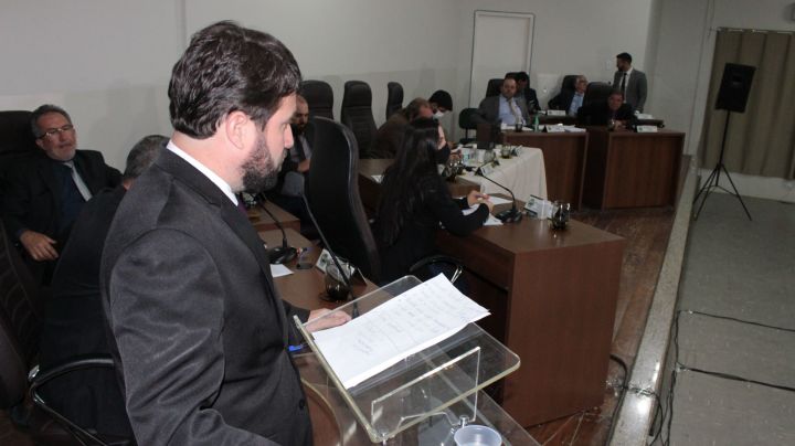 Poder Legislativo autoriza contratação de profissionais para atender demandas do Poder Executivo Poder Legislativo autoriza contratação de profissionais para atender demandas do Poder Executivo