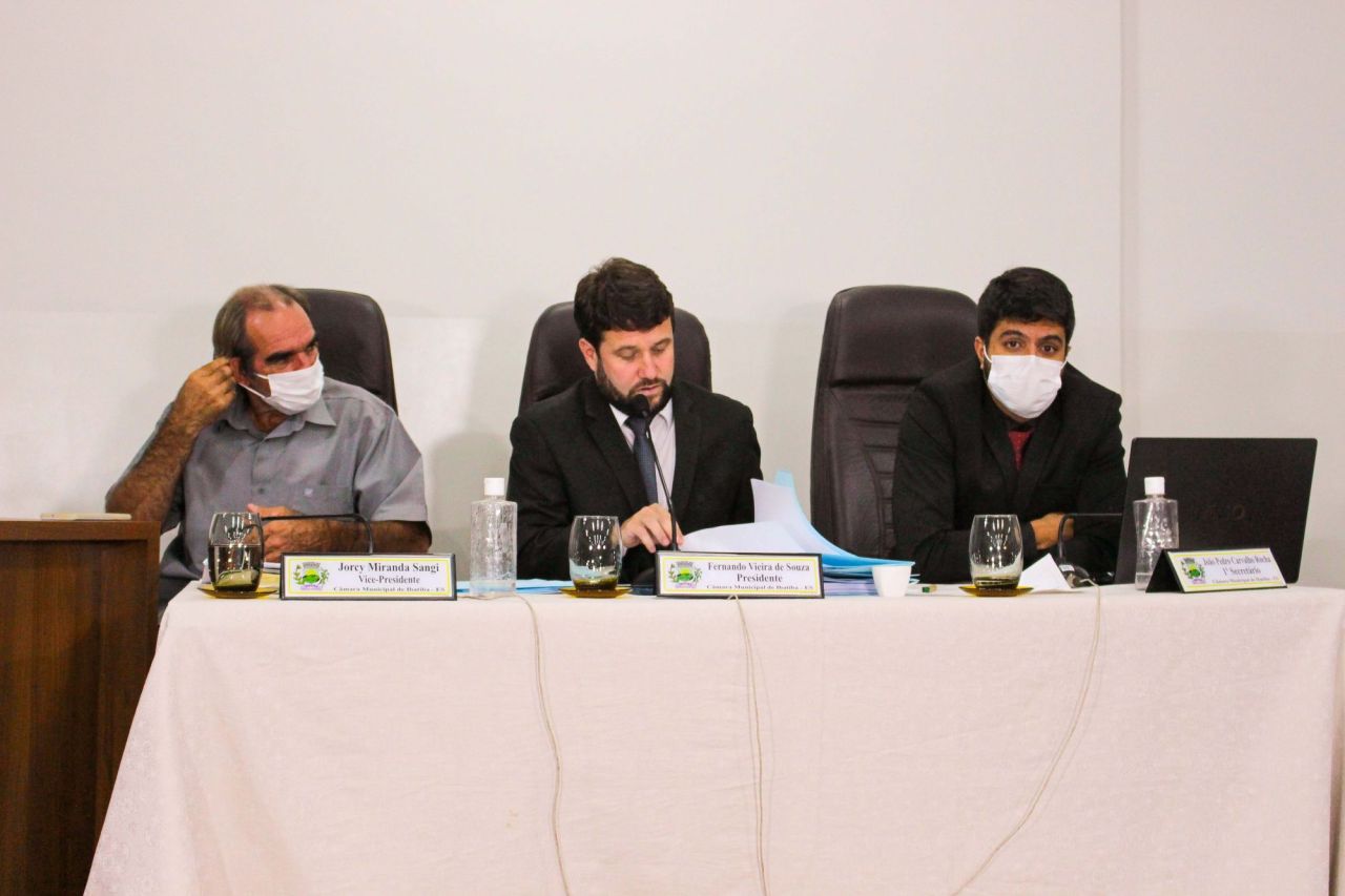 Sessão Extraordinária aprova nove projetos de Lei Sessão Extraordinária aprova nove projetos de Lei