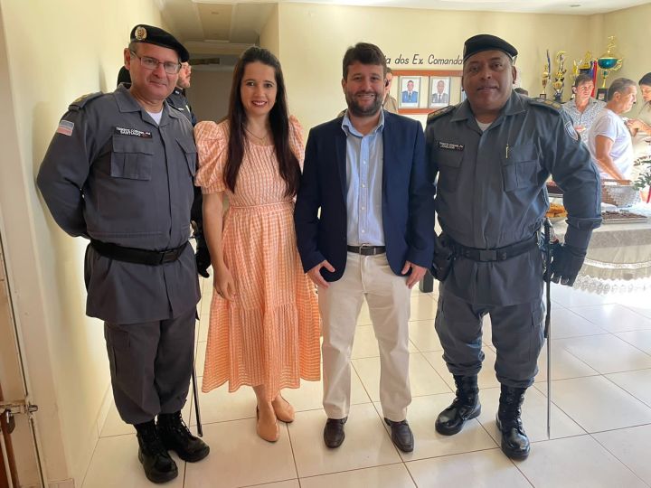 Representantes do Poder Legislativo acompanham Solenidade de Passagem de Comando do 14º Batalhão Representantes do Poder Legislativo acompanham Solenidade de Passagem de Comando do 14º Batalhão