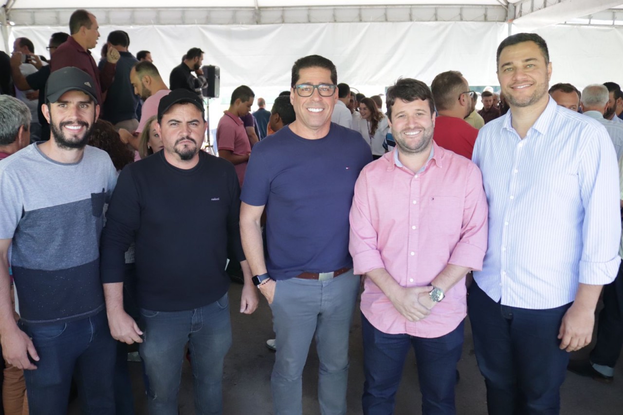 Ibatiba recebe investimentos do Governo do Estado para a prática esportiva Ibatiba recebe investimentos do Governo do Estado para a prática esportiva