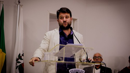 Discurso do ver. Fernando Vieira de Souza (Republicanos) | Sessão Solene: 20 anos de fundação da Apae Ibatiba Discurso do ver. Fernando Vieira de Souza (Republicanos) | Sessão Solene: 20 anos de fundação da Apae Ibatiba