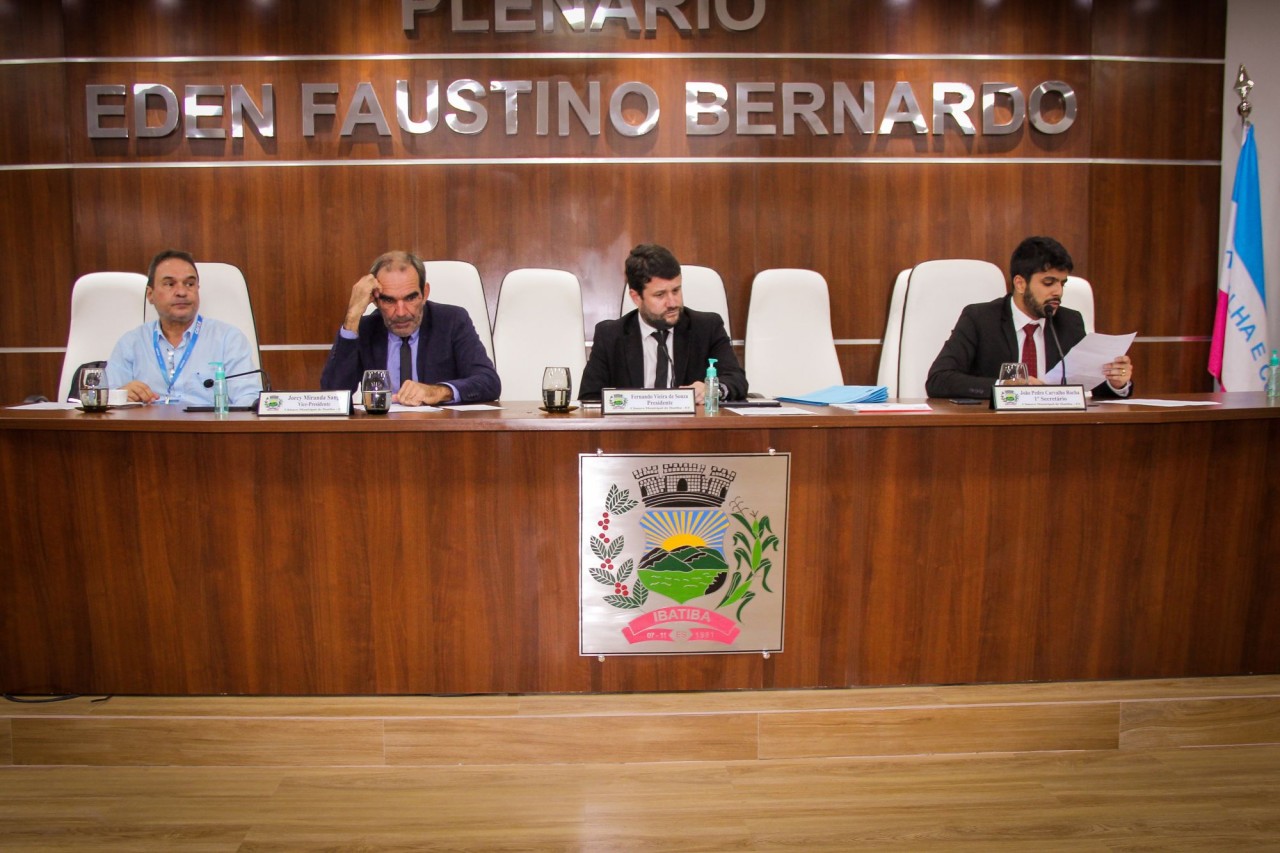 Câmara realiza primeira sessão com votação eletrônica Câmara realiza primeira sessão com votação eletrônica