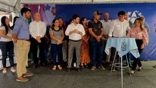 Vereadores acompanham assinatura de ordem de serviço de mais de 20 investimentos em Ibatiba Vereadores acompanham assinatura de ordem de serviço de mais de 20 investimentos em Ibatiba