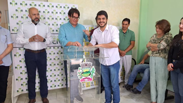 Poder Legislativo participa de cerimônia de abertura do Hospital Público Municipal Poder Legislativo participa de cerimônia de abertura do Hospital Público Municipal