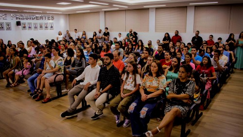 Nota 10: Alunos Ibatibenses recebem homenagens por destaque nas escolas de Ibatiba Nota 10: Alunos Ibatibenses recebem homenagens por destaque nas escolas de Ibatiba