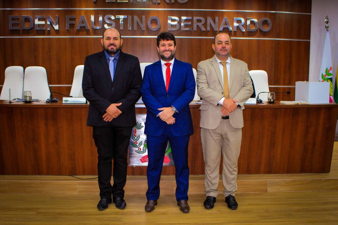 Vereadores de Ibatiba elegem nova mesa diretora da Câmara Vereadores de Ibatiba elegem nova mesa diretora da Câmara
