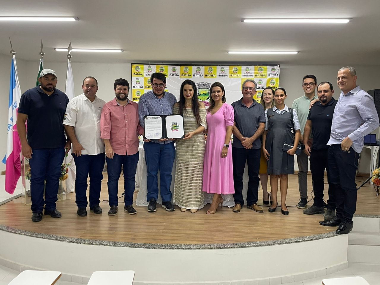 Vereadores participam da cerimônia de posse da Prefeitura Interina de Ibatiba Vereadores participam da cerimônia de posse da Prefeitura Interina de Ibatiba