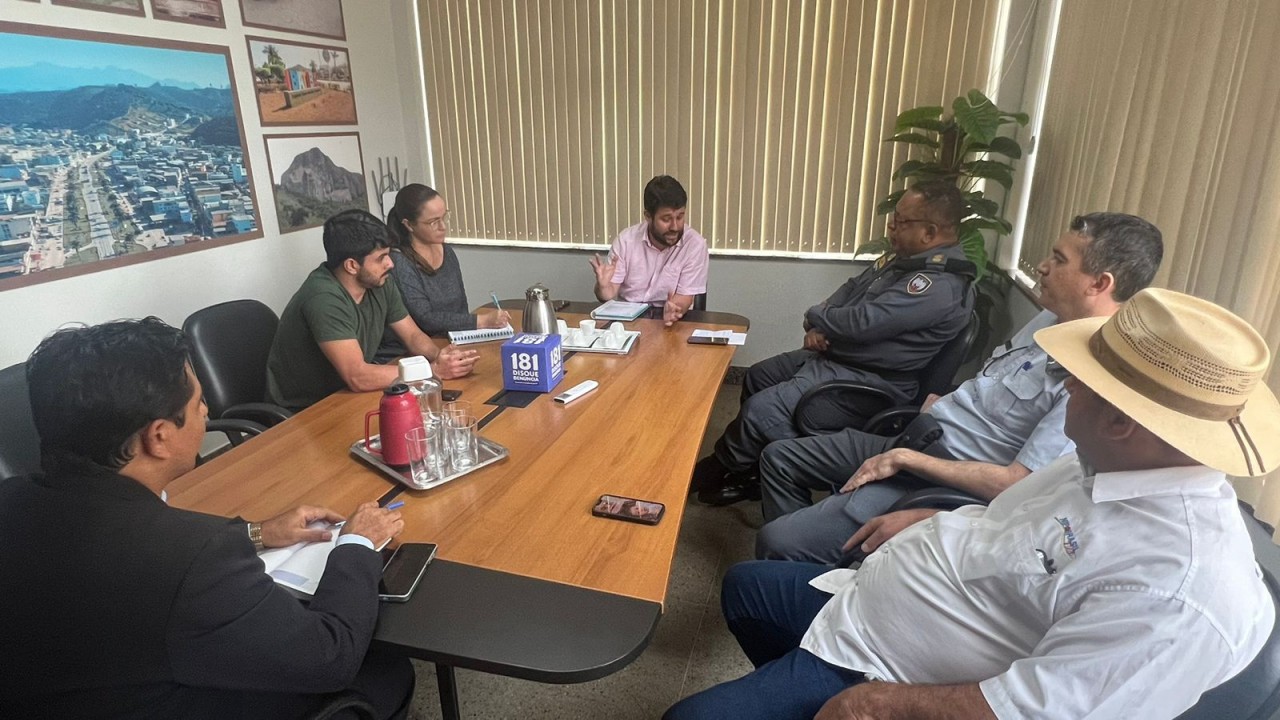 Segurança e Educação: Vereadores se reúnem com Comando do 14º Batalhão da PM Segurança e Educação: Vereadores se reúnem com Comando do 14º Batalhão da PM