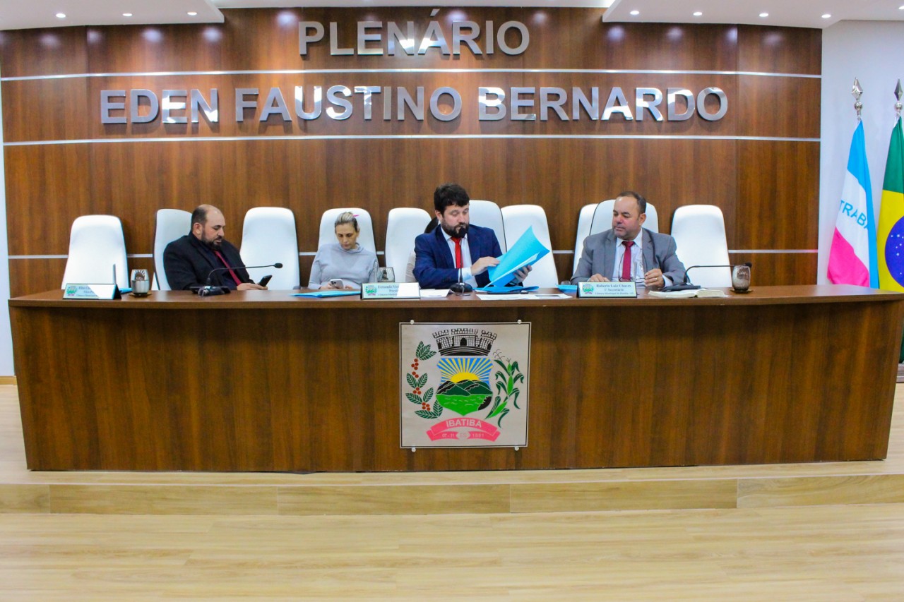 Câmara aprova Projetos do direito da criança autista e de homenagem aos advogados Câmara aprova Projetos do direito da criança autista e de homenagem aos advogados