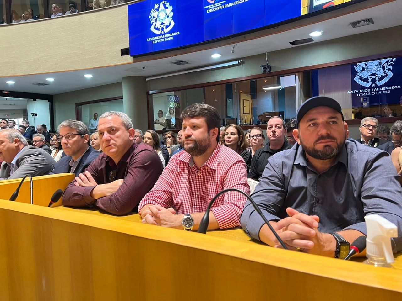 Câmara de Ibatiba marca presença em Seminário na Assembléia Legislativa Câmara de Ibatiba marca presença em Seminário na Assembléia Legislativa