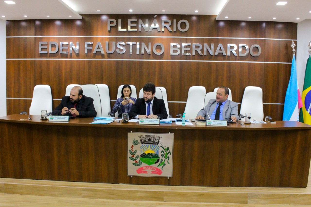 Vereadores aprovam cinco Projetos importantes durante 12ª Sessão Ordinária Vereadores aprovam cinco Projetos importantes durante 12ª Sessão Ordinária
