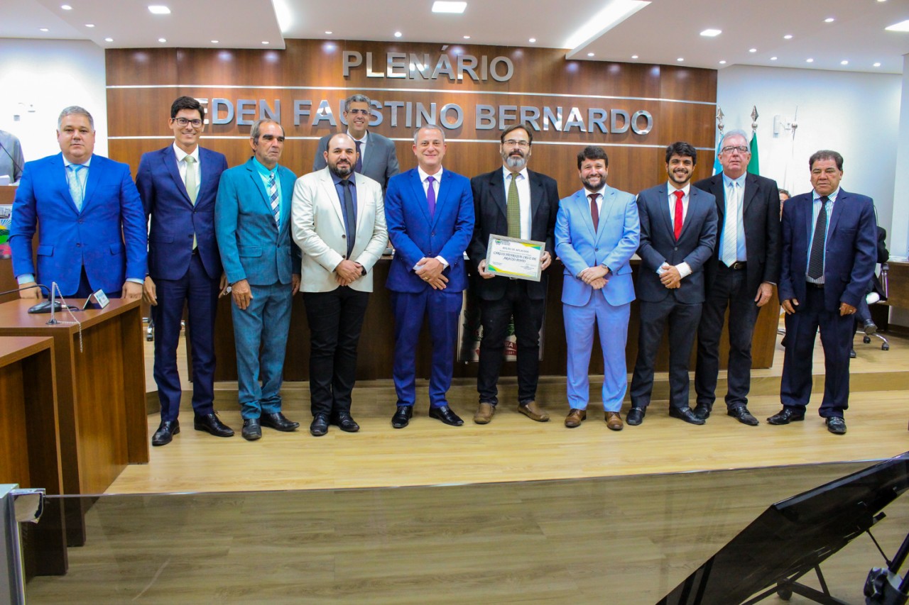 Advogados da 16ª Subseção da OAB são homenageados durante Sessão Solene Advogados da 16ª Subseção da OAB são homenageados durante Sessão Solene