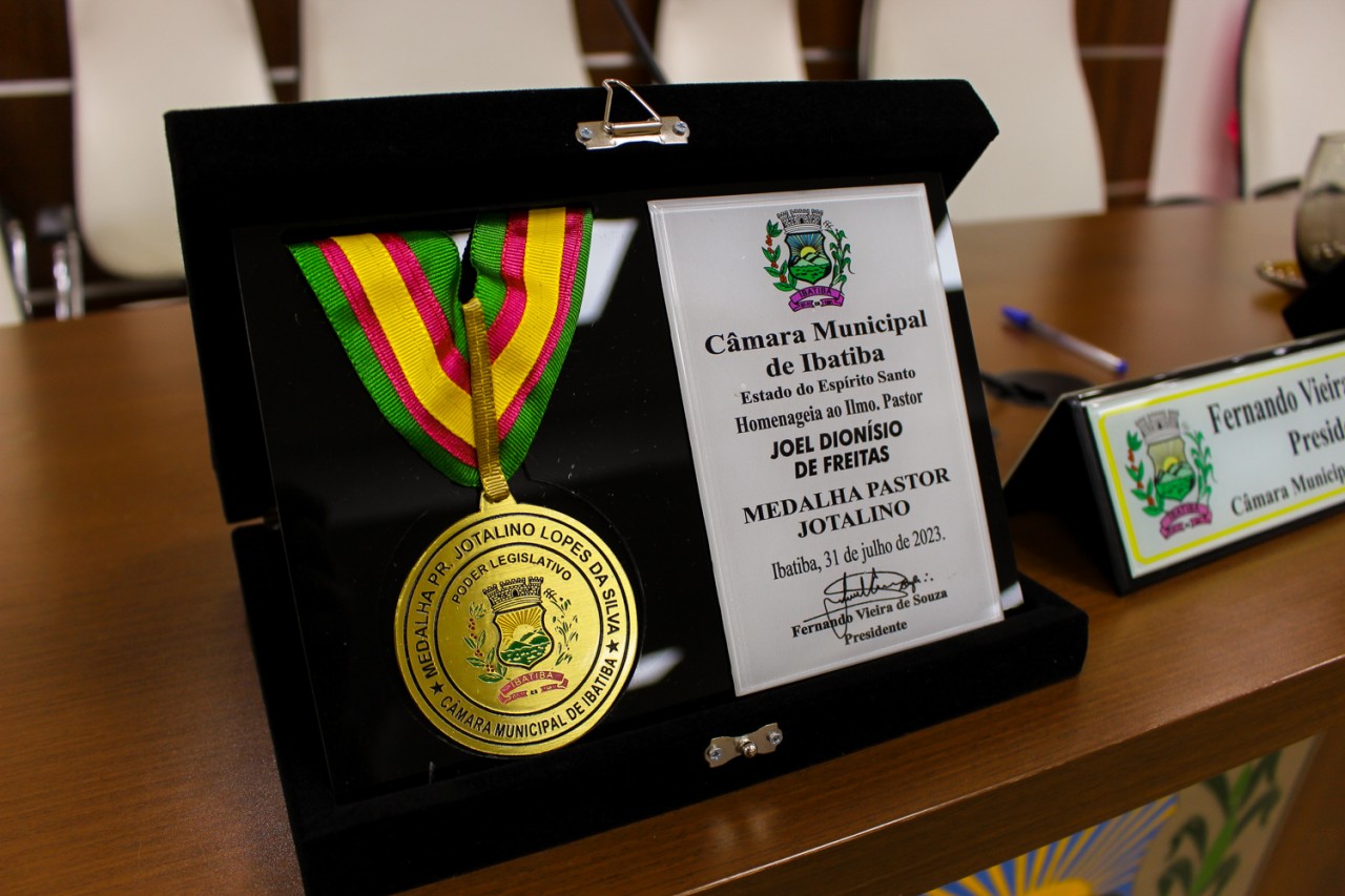 Personalidades cristãs de Ibatiba são homenageadas durante Sessão Solene Personalidades cristãs de Ibatiba são homenageadas durante Sessão Solene