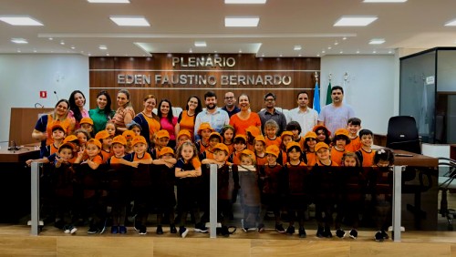 Câmara Municipal recebe visita de alunos através do Programa Escolas no Legislativo