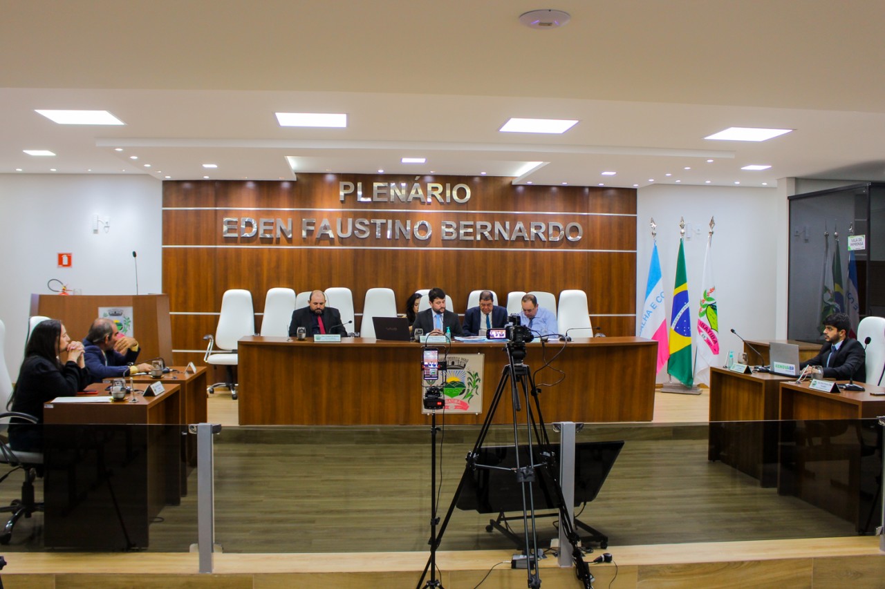 Vereadores aprovam criação do Dia Municipal da Trabalhadora Rural e a alteração do Plano Plurianual Vereadores aprovam criação do Dia Municipal da Trabalhadora Rural e a alteração do Plano Plurianual
