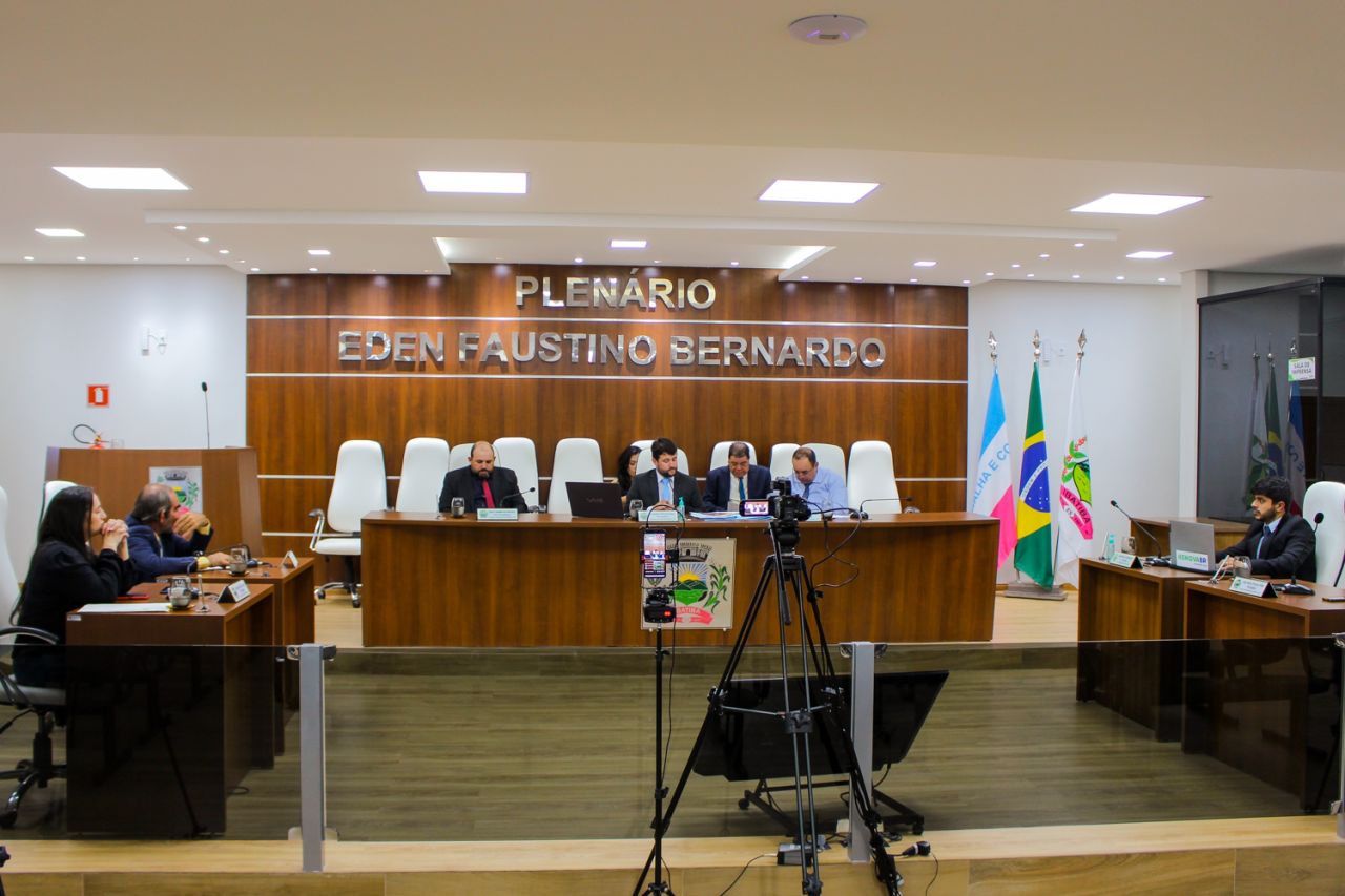 Vereadores aprovam criação do Dia Municipal da Trabalhadora Rural e a alteração do Plano Plurianual Vereadores aprovam criação do Dia Municipal da Trabalhadora Rural e a alteração do Plano Plurianual