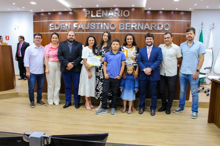 Câmara Municipal faz Sessão Solene em homenagem às mulheres trabalhadoras rurais Câmara Municipal faz Sessão Solene em homenagem às mulheres trabalhadoras rurais