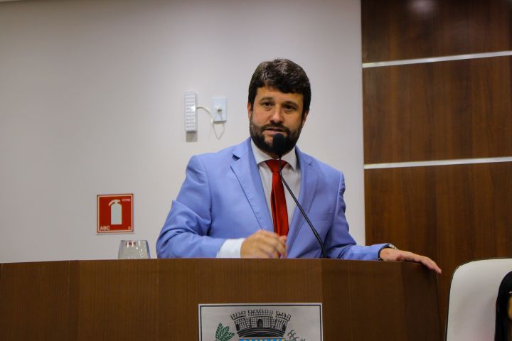Câmara de Ibatiba entrega certificado Aluno Nota 10 para estudantes do município Câmara de Ibatiba entrega certificado Aluno Nota 10 para estudantes do município