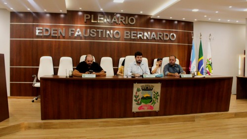 Padronização de uniformes escolares e outros seis projetos são aprovados na Câmara Municipal Padronização de uniformes escolares e outros seis projetos são aprovados na Câmara Municipal