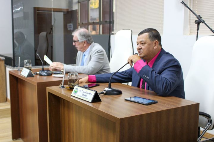 Câmara Municipal aprova benefícios para profissionais da Educação e agentes públicos Câmara Municipal aprova benefícios para profissionais da Educação e agentes públicos