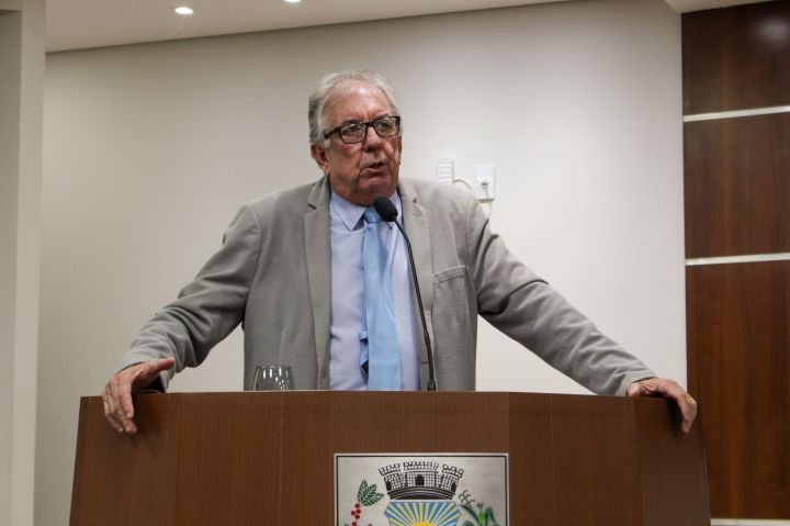 Câmara Municipal aprova benefícios para profissionais da Educação e agentes públicos Câmara Municipal aprova benefícios para profissionais da Educação e agentes públicos