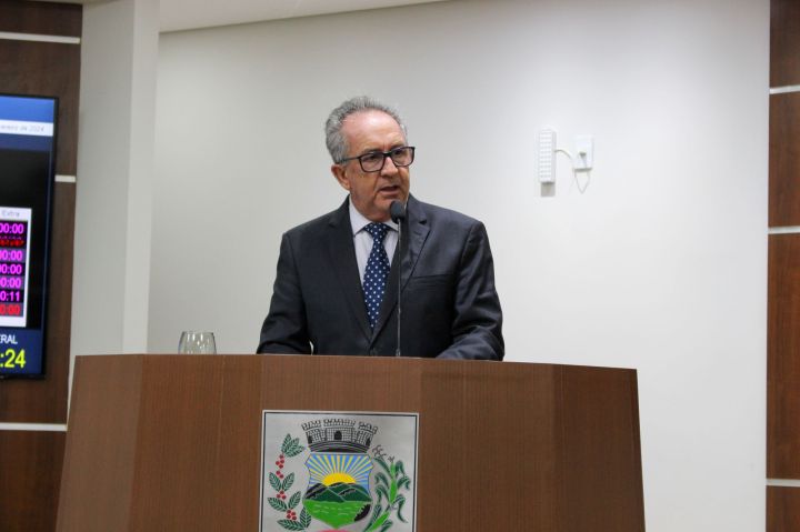 Câmara Municipal aprova benefícios para profissionais da Educação e agentes públicos Câmara Municipal aprova benefícios para profissionais da Educação e agentes públicos