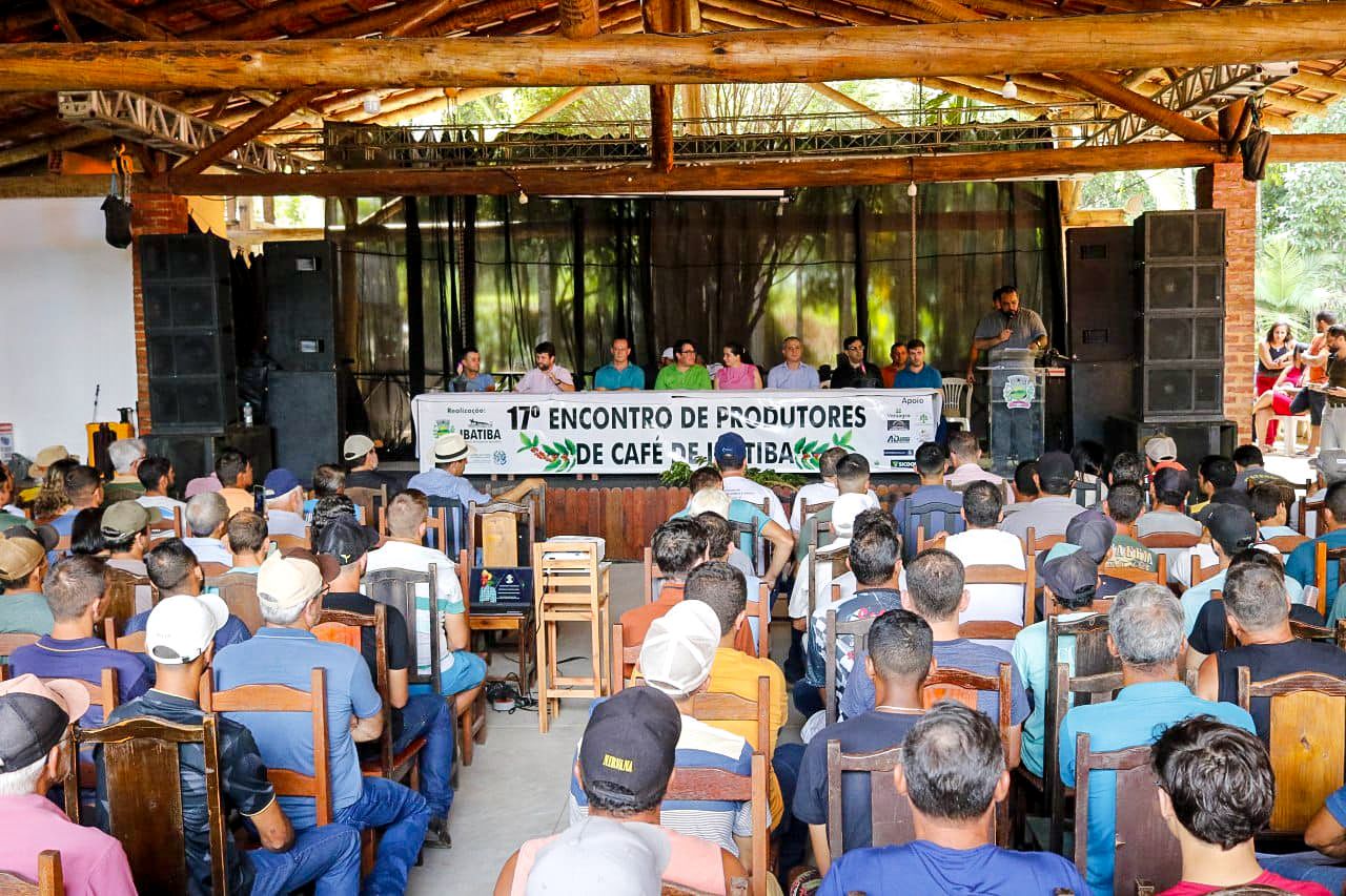 Novas Tecnologias são destaques durante 17º Encontro de Produtores de Café de Ibatiba Novas Tecnologias são destaques durante 17º Encontro de Produtores de Café de Ibatiba