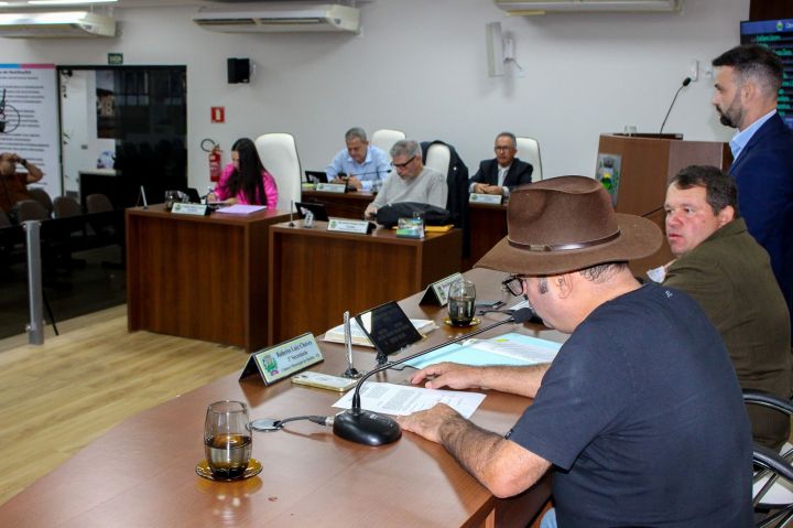 Câmara Municipal aprova projeto que torna obrigatória a divulgação da agenda do Poder Executivo Câmara Municipal aprova projeto que torna obrigatória a divulgação da agenda do Poder Executivo
