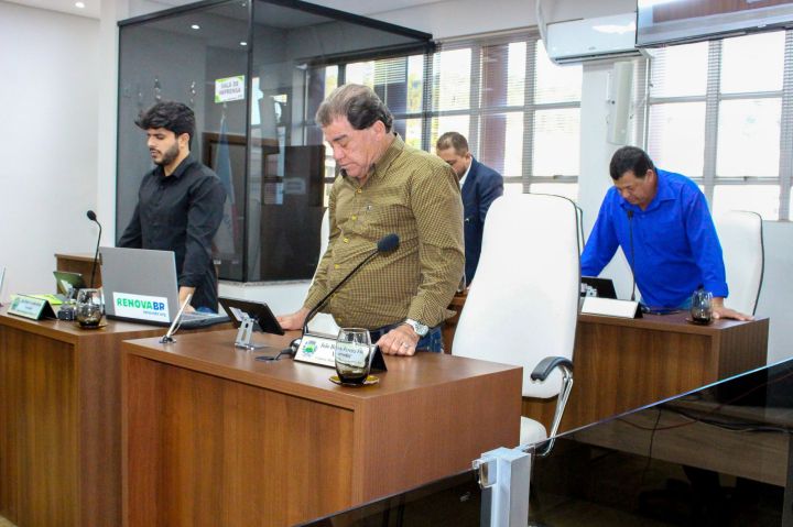 Câmara Municipal aprova projeto que torna obrigatória a divulgação da agenda do Poder Executivo Câmara Municipal aprova projeto que torna obrigatória a divulgação da agenda do Poder Executivo