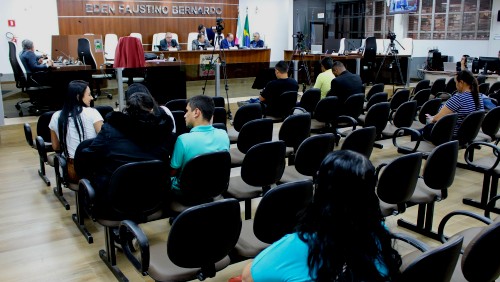 Câmara Municipal aprova dois projetos na 10ª Sessão Ordinária Câmara Municipal aprova dois projetos na 10ª Sessão Ordinária
