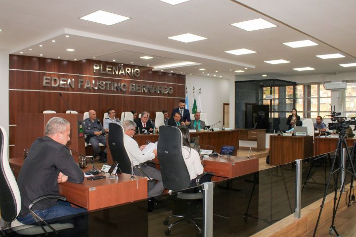 Câmara Municipal aprova quatro projetos em Sessão Extraordinária Câmara Municipal aprova quatro projetos em Sessão Extraordinária
