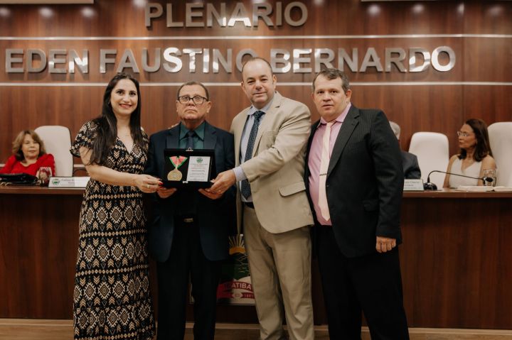 Câmara Municipal condecora cidadãos com medalha Pastor Jotalino Lopes da Silva Câmara Municipal condecora cidadãos com medalha Pastor Jotalino Lopes da Silva