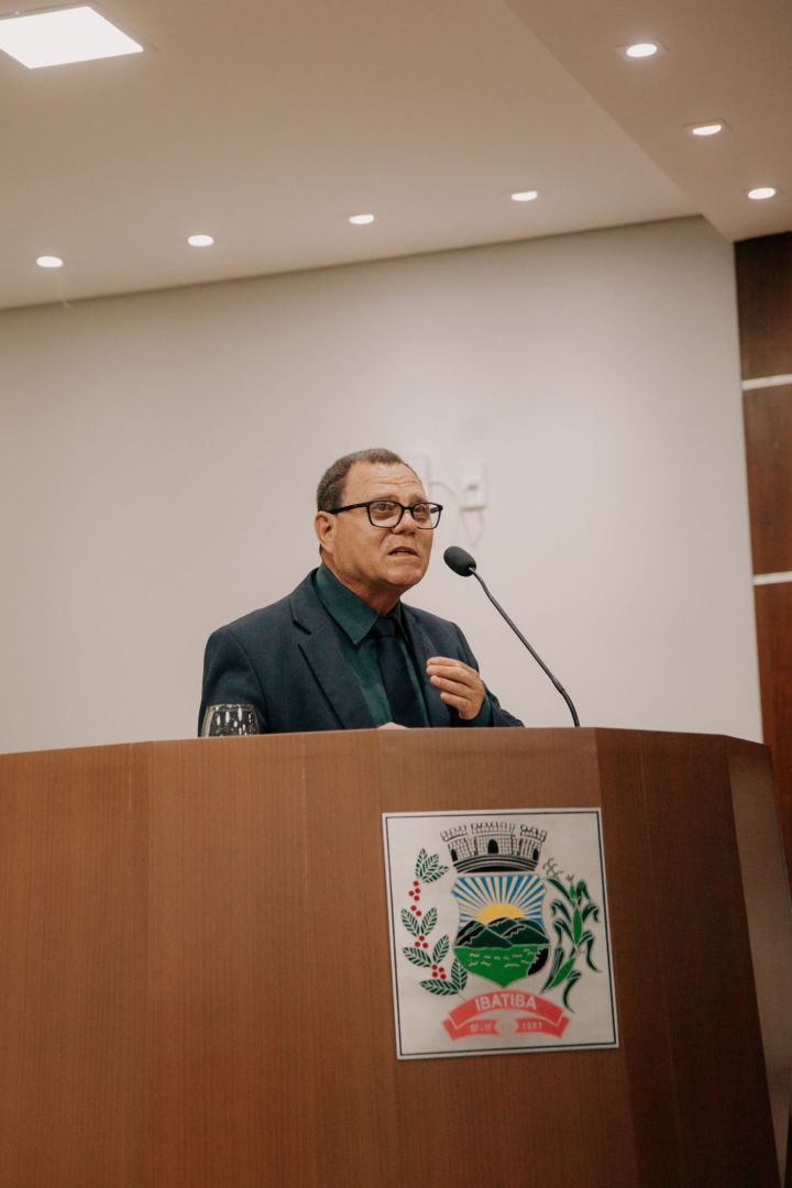 Câmara Municipal condecora cidadãos com medalha Pastor Jotalino Lopes da Silva Câmara Municipal condecora cidadãos com medalha Pastor Jotalino Lopes da Silva