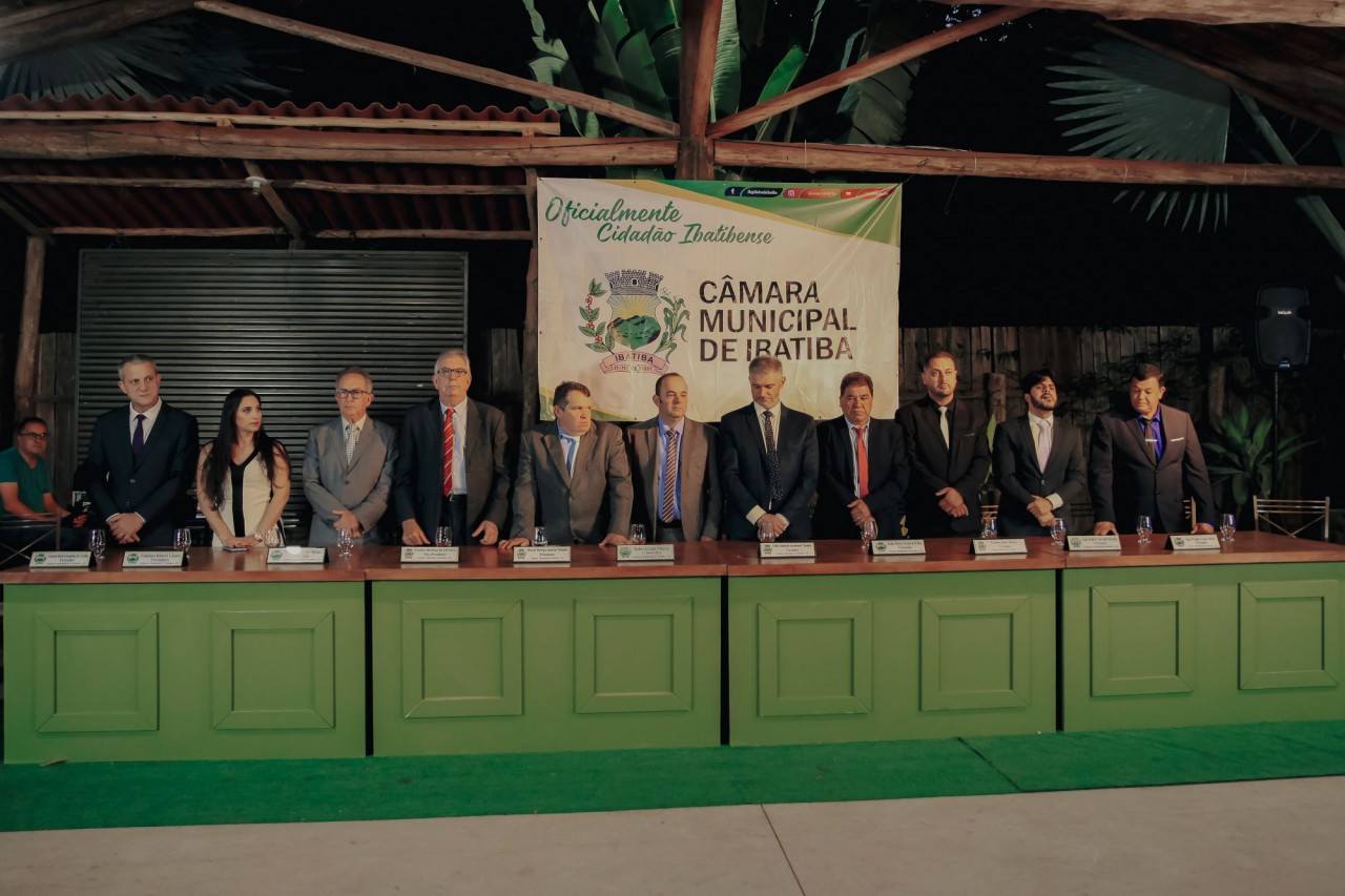 Câmara Municipal entrega títulos de Cidadão Ibatibense no aniversário da cidade Câmara Municipal entrega títulos de Cidadão Ibatibense no aniversário da cidade