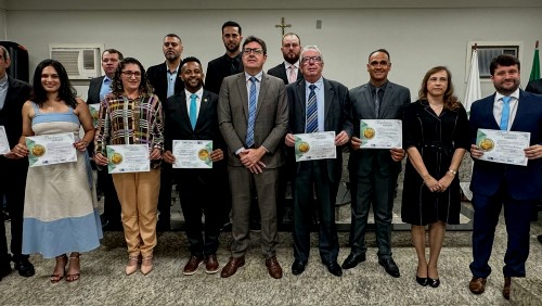 Candidatos eleitos são diplomados no Fórum de Ibatiba Candidatos eleitos são diplomados no Fórum de Ibatiba