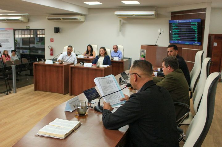 Câmara Municipal aprova projeto de contratação temporária para a Educação Câmara Municipal aprova projeto de contratação temporária para a Educação