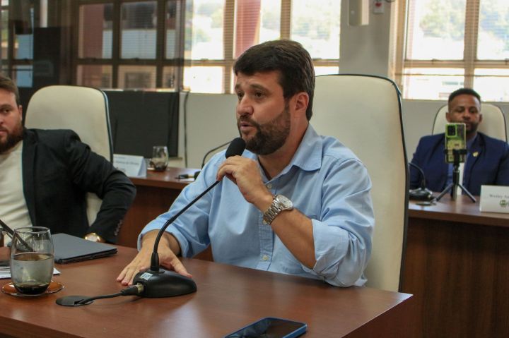 Câmara Municipal aprova projeto de contratação temporária para a Educação Câmara Municipal aprova projeto de contratação temporária para a Educação