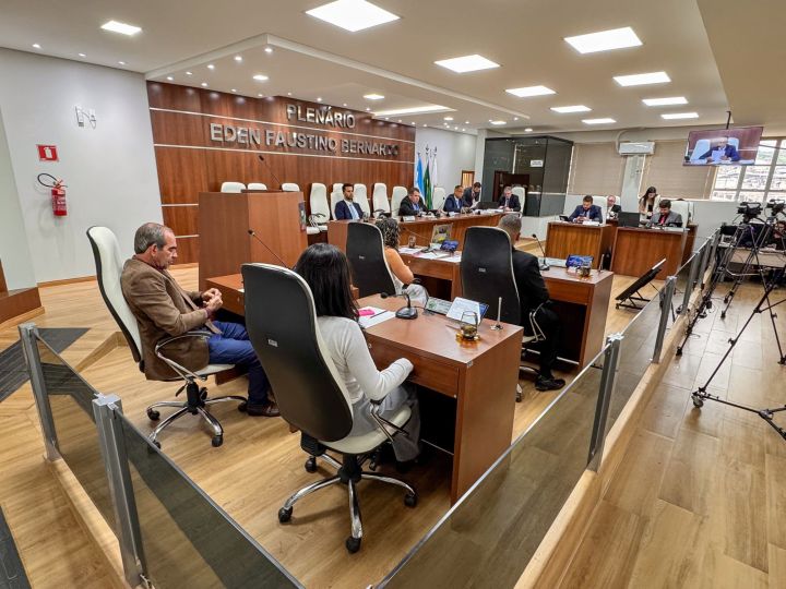 Câmara Municipal aprova Projeto de Lei, 67 indicações e 7 moções Câmara Municipal aprova Projeto de Lei, 67 indicações e 7 moções