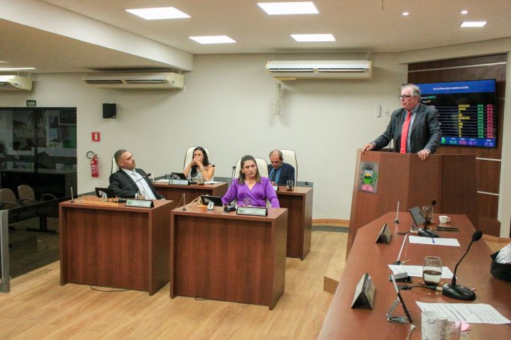 Câmara Municipal aprova seis moções e dois projetos em sessão plenária Câmara Municipal aprova seis moções e dois projetos em sessão plenária